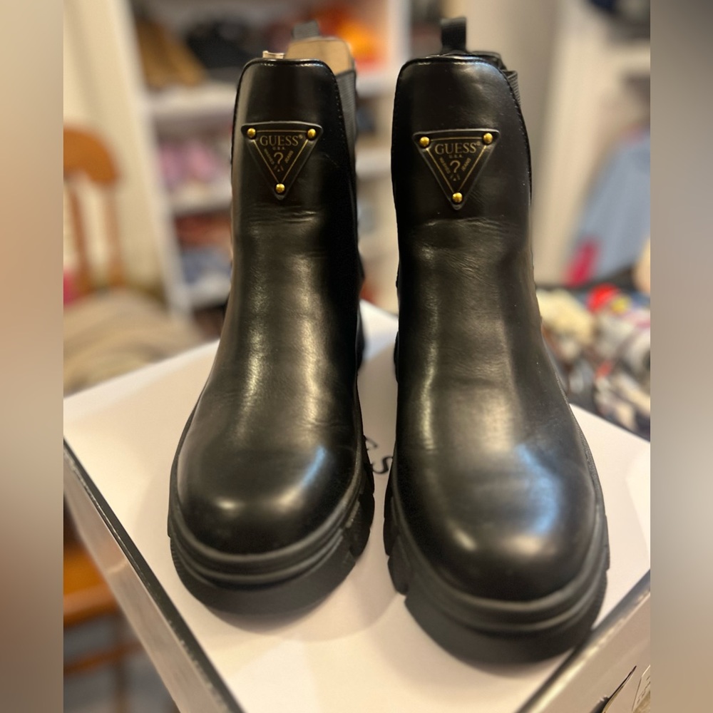 Guess slip on lug sole bootie, 9